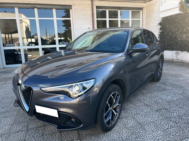 Alfa Romeo Stelvio 2.2 210 CV AT8 Q4 Super usato a ALBEROBELLO