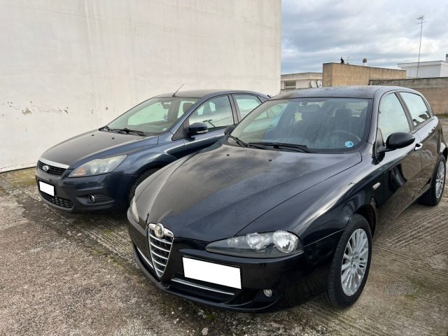 Alfa Romeo 147 1.9 JTD (120) 5 porte, del 2008, 257.153 km, in vendita a Alberobello (BA)