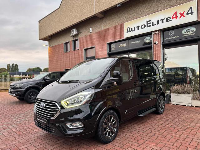 Ford Tourneo Custom 185CV aut. 8 posti netto iva FULL gancio, del 2019, 67.000 km, in vendita a Rovello Porro (CO)