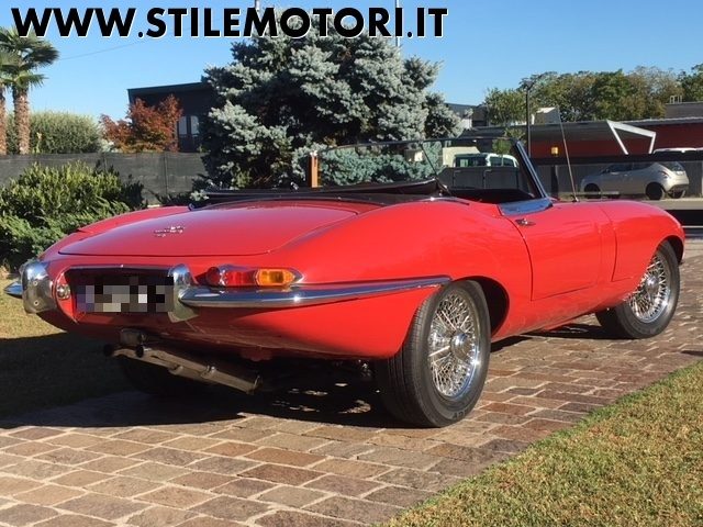 Jaguar E-Type Convertibile VENDUTA-SOLD-VERKAUFT - foto 2 di 2
