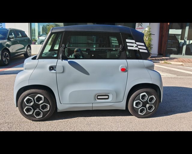 Citroen Ami (2021) - My Pack Blue - foto 2 di 4