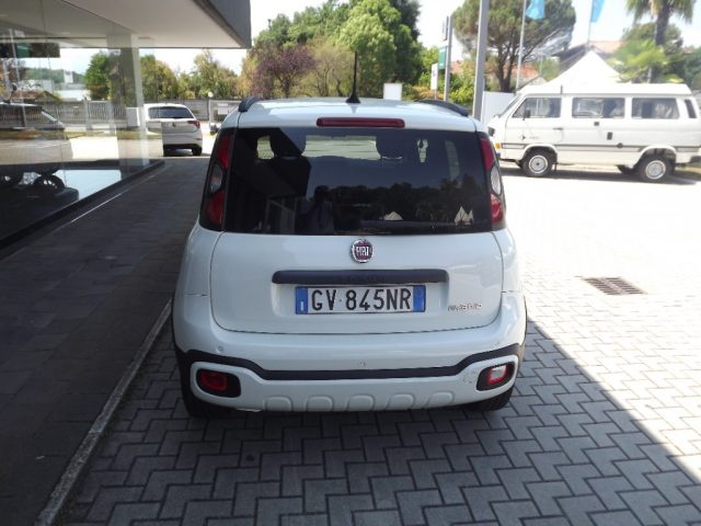 Fiat Panda Cross 1.0 FireFly S&S Hybrid - foto 2 di 4
