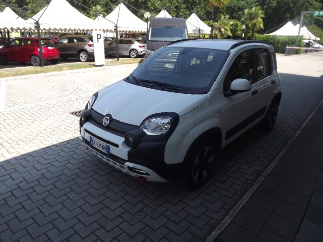 Fiat Panda Cross 1.0 FireFly S&S Hybrid - foto 3 di 4