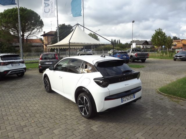 Lancia Ypsilon Hybrid e-DCT - foto 4 di 4
