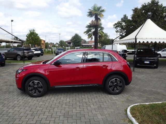 Fiat 600 Hybrid 145 CV DCT MHEV - foto 3 di 4