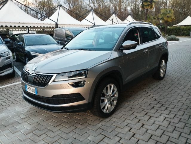 Skoda Karoq 2.0 TDI SCR 4x4 DSG Style, del 2018, 101.000 km, in vendita a Masserano (BI)