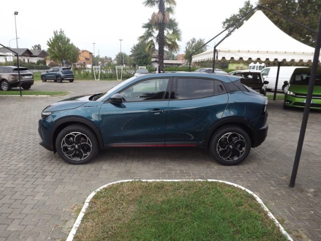 Alfa Romeo Junior 1.2 145 CV Hybrid eDCT6 - foto 4 di 4