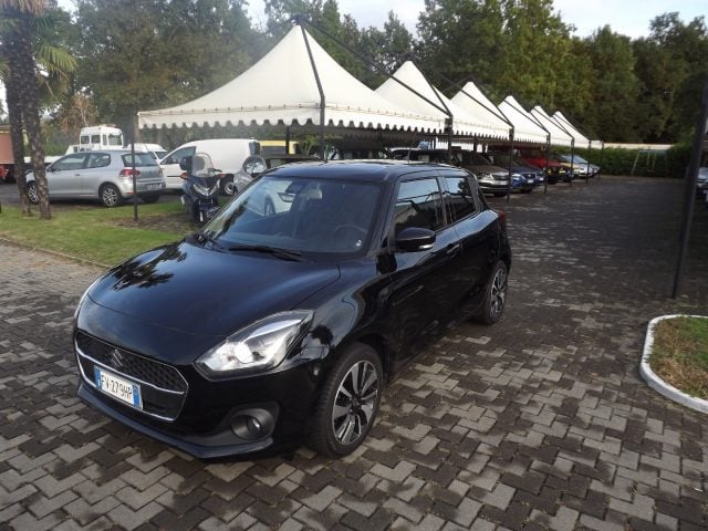 Suzuki Swift 1.2 Hybrid Top, del 2019, 75.582 km, in vendita a Masserano (BI)