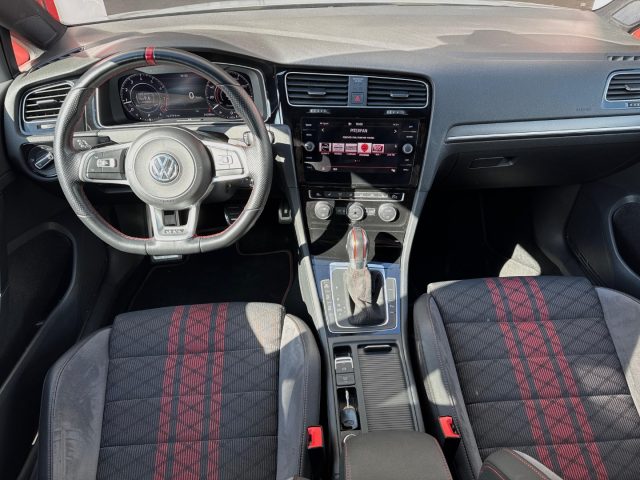 Volkswagen Golf GTI 2.0 TSI TCR Akrapovic DSG Service VW, del 2019, 54.208 km, in vendita a Crocetta Del Montello (TV)
