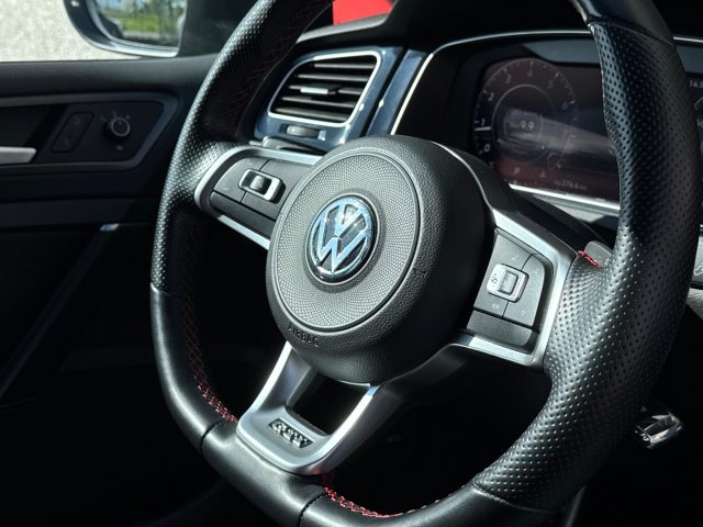 Volkswagen Golf GTI 2.0 TSI TCR Akrapovic DSG Service VW, del 2019, 54.208 km, in vendita a Crocetta Del Montello (TV)