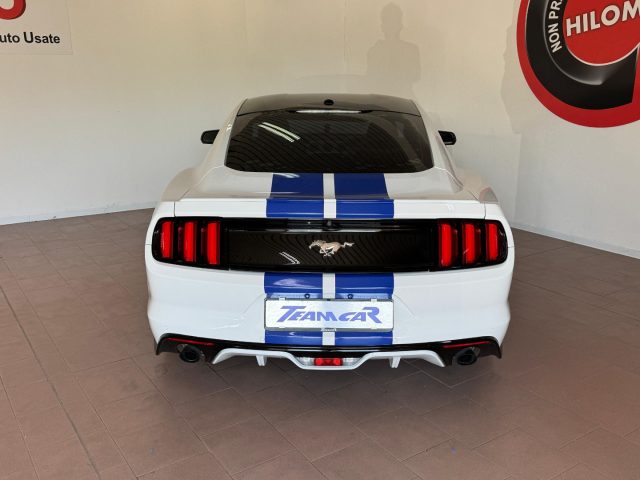Ford Mustang FASTBACK 2.3 EcoBoost - foto 4 di 4