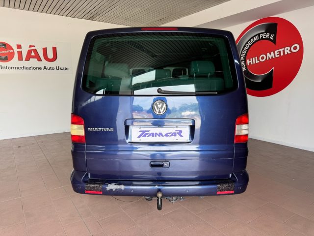 Volkswagen Multivan 2.5 TDI/174CV Comfortline 7 POSTI - foto 4 di 4