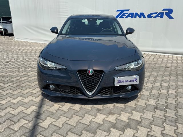 Alfa Romeo Giulia 2.2 Turbodiesel 150 CV AT8 - foto 2 di 4