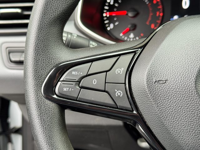 Renault Clio SCe 75 CV Intens Unico Prop. Iva Esp. Ok Neop. usato a CROCETTA DEL MONTELLO