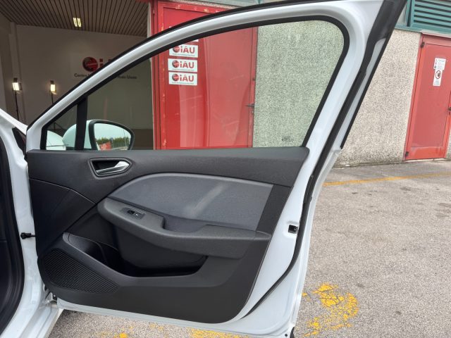 Renault Clio SCe 75 CV Intens Unico Prop. Iva Esp. Ok Neop. usato a CROCETTA DEL MONTELLO
