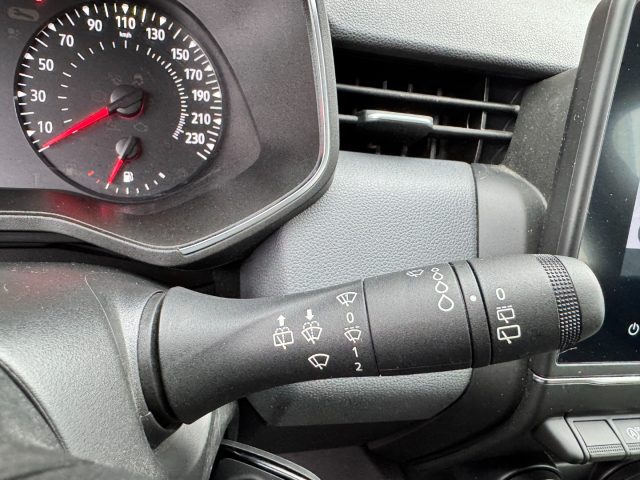 Renault Clio SCe 75 CV Intens Unico Prop. Iva Esp. Ok Neop. usato a CROCETTA DEL MONTELLO