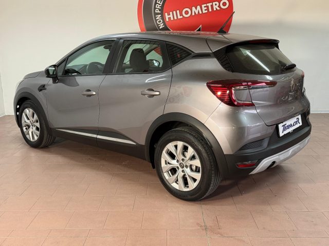 Renault Captur Blue dCi 115 CV EDC Business Unicop. Ok Neopat. - foto 3 di 4