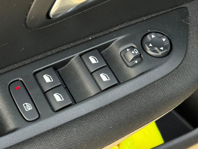 Peugeot 208 PureTech 100 Active Pack Unicoprop. LED Technology usato a CROCETTA DEL MONTELLO
