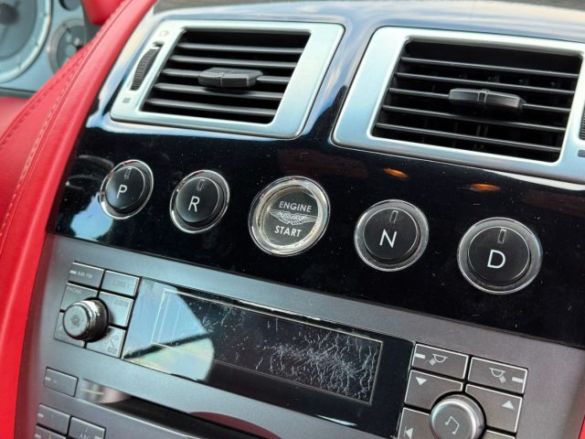 Aston Martin DB9 Volante Touchtronic, del 2008, 43.900 km, in vendita a Crocetta Del Montello (TV)
