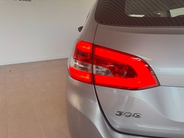 Peugeot 308 BlueHDi 100 UnicoProp. IvaEsp Ok Neopatentati, del 2019, 119.921 km, in vendita a Crocetta Del Montello (TV)