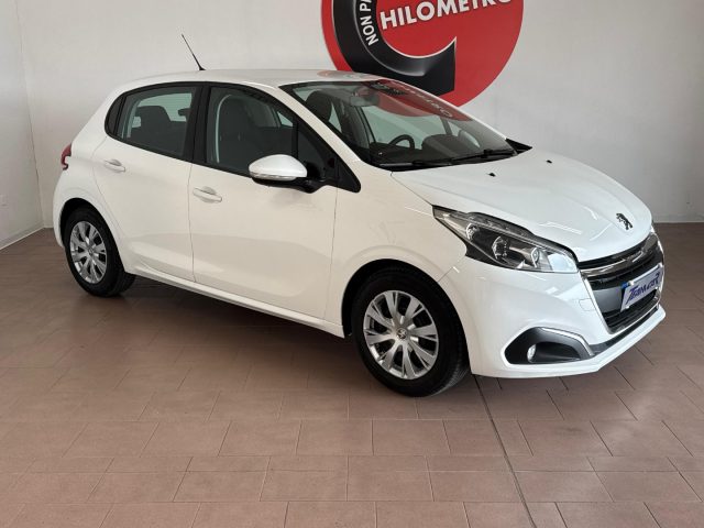 Peugeot 208 PureTech Navi Unicoprop. Iva esposta, Ok Neopat. usato a CROCETTA DEL MONTELLO