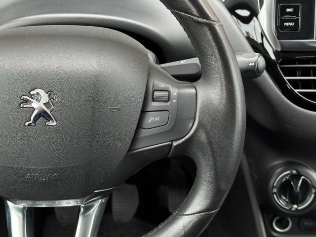Peugeot 208 PureTech Navi Unicoprop. Iva esposta, Ok Neopat. usato a CROCETTA DEL MONTELLO