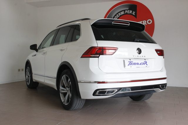 Volkswagen Tiguan 1.5 TSI 150CV DSG IQ.LIGHT R-Line Unicoprop. - foto 2 di 4