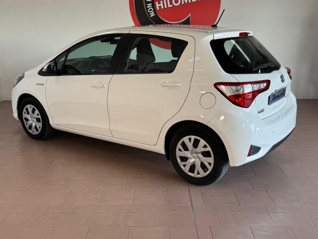 Toyota Yaris 1.5 Hybrid 5 porte Iva.esp. Unip Neop OK Neopat. - foto 3 di 4