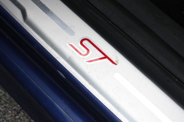 Ford Focus 2.5T (225CV) 20V 5p. ST, del 2006, 166.140 km, in vendita a Crocetta Del Montello (TV)
