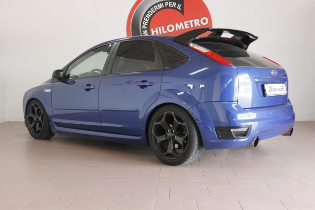Ford Focus 2.5T (225CV) 20V 5p. ST - foto 3 di 51