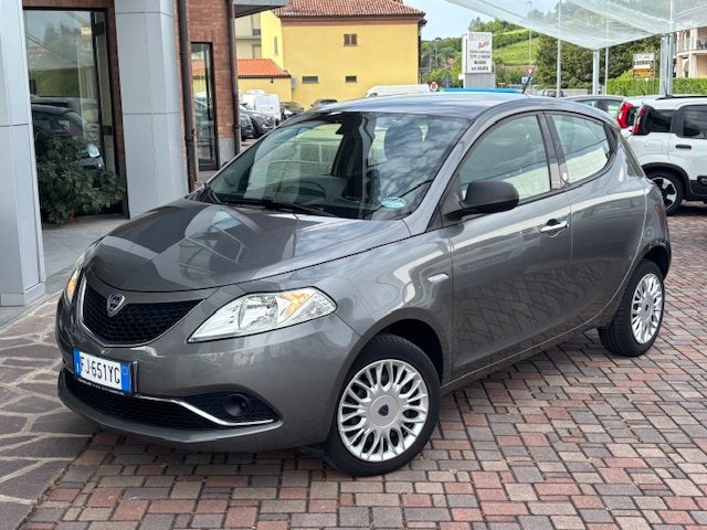 Lancia Ypsilon 1.2 69 CV 5 porte GPL Ecochic Gold usato a GUARENE