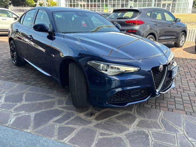 Alfa Romeo Giulia 2.2 Turbodiesel 210 CV AT8 AWD Q4 Veloce - foto 3 di 4