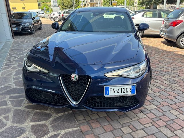 Alfa Romeo Giulia 2.2 Turbodiesel 210 CV AT8 AWD Q4 Veloce - foto 2 di 4