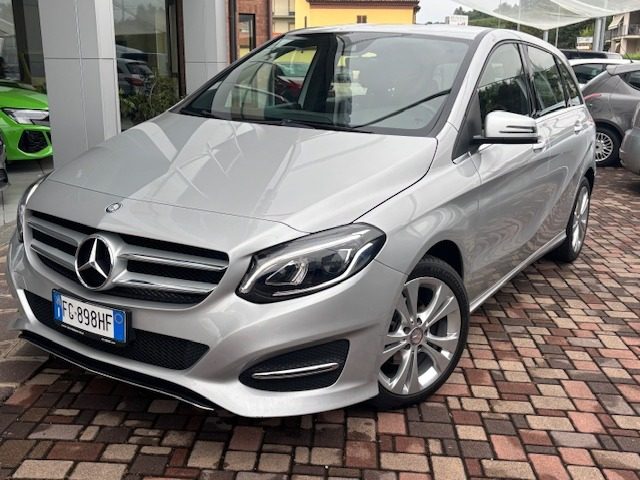 Mercedes-Benz B 180 d Sport usato a GUARENE