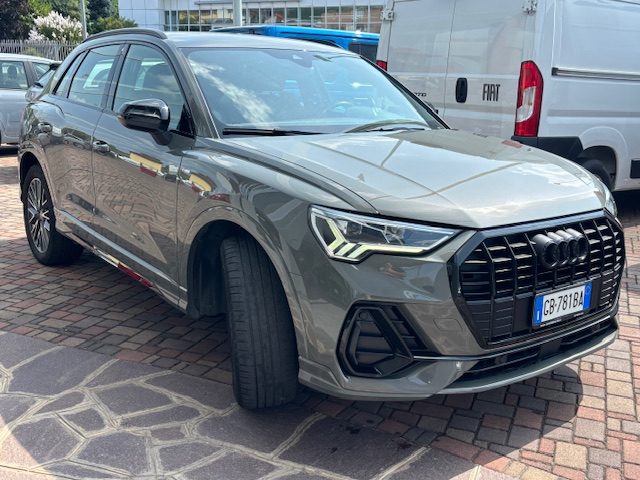 Audi Q3 35 TFSI S tronic S line edition - foto 3 di 4