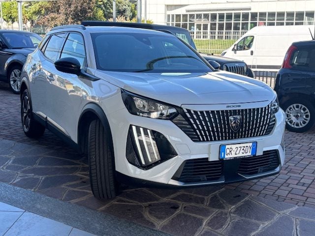 Peugeot 2008 PureTech 130 S&S EAT8 Allure - foto 3 di 15