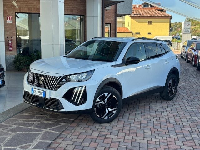 Peugeot 2008 PureTech 130 S&S EAT8 Allure, del 2023, 82.000 km, in vendita a Guarene (CN)
