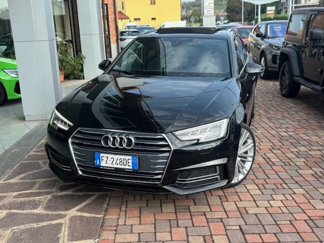 Audi A4 Avant 2.0 TDI 150cv S tronic S line+tetto+matrix - foto 2 di 4