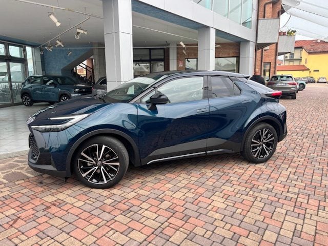Toyota C-HR 2.0 Hybrid E-CVT Lounge - foto 2 di 4