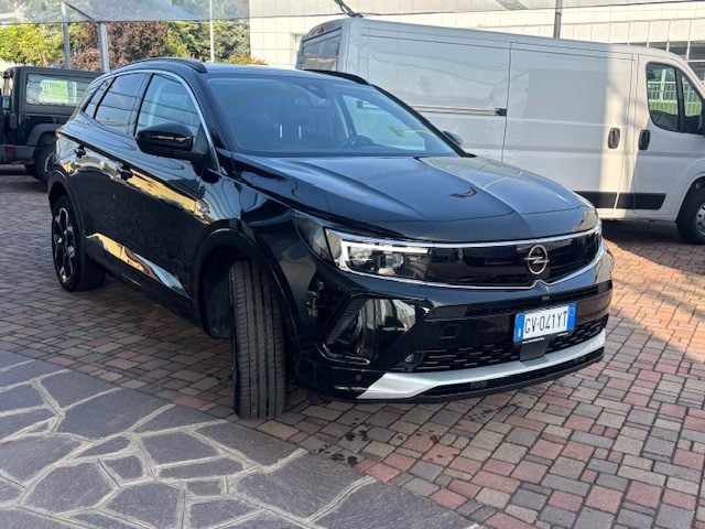 Opel Grandland 1.2 Turbo 12V 130 CV aut. Ultimate - foto 3 di 4