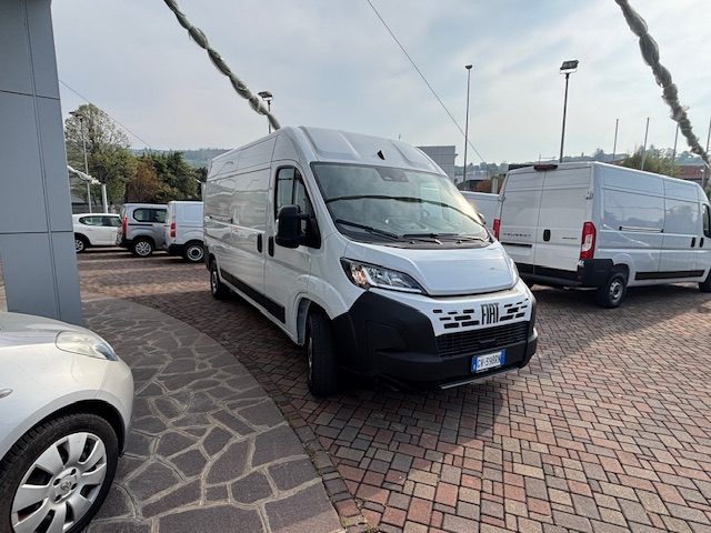 Fiat Ducato 35 2.2 Mjt 140CV PLM-TA Furgone usato a GUARENE