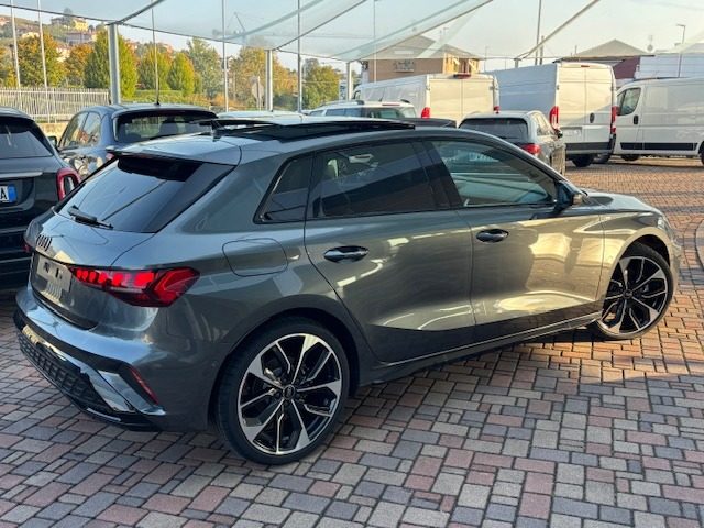 Audi A3 Sportback TDI 110 kW S tronic S line edition - foto 3 di 4