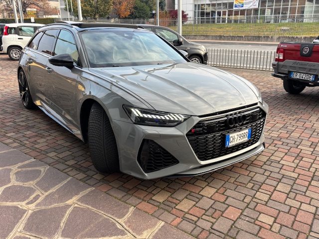 Audi RS6 Avant 4.0 TFSI V8 quattro tiptronic - foto 2 di 4