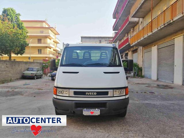Iveco Daily 29L10 2.3 Hpi TDI PM Cabinato usato a BROLO
