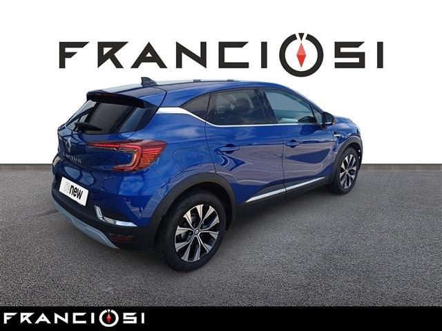 Renault Captur mild hybrid 140 techno - foto 3 di 4