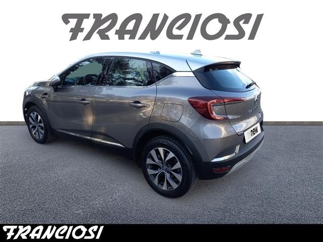 Renault Captur E-TECH Plug-In Hybrid 160 INTENS - foto 3 di 4