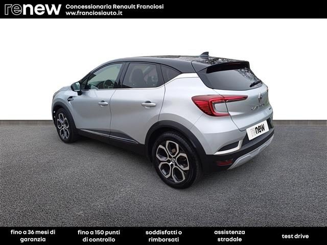 Renault Captur E-TECH Hybrid 145 FAST TRACK 2023 - foto 4 di 4