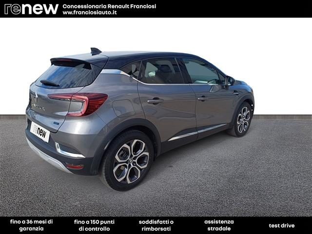 Renault Captur E-TECH Hybrid 145 FAST TRACK 2023 - foto 3 di 4