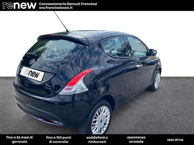 Lancia Ypsilon 5 Porte 1.2 Ecochic 69cv Gold my16 GPL - foto 4 di 4