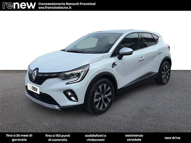 Renault Captur E-TECH Plug-In Hybrid 160 TECNO, del 2023, 52.200 km, in vendita a Mirandola (MO)
